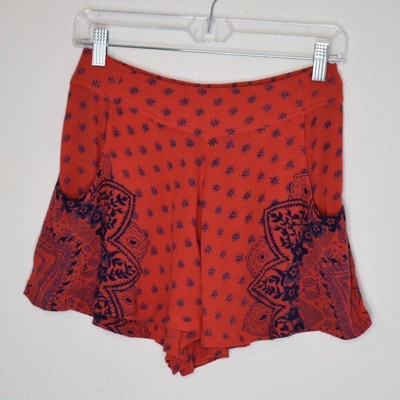 Free People Sz XS Mandala Flowy Lounge Shorts Smocked back 100% Rayon India - Picture 1 of 14